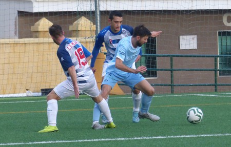 El Atlético Marbella cae derrotado en el tramo final ante el Mijas (1-0)