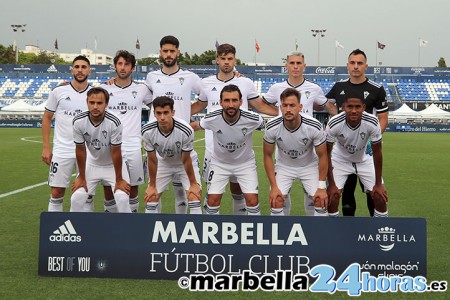 La afición del Marbella aún espera unas palabras de la entidad tras el descenso