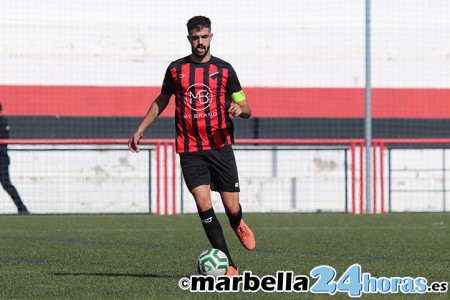 El central marbellí Álex García se incorpora al Marbella FC