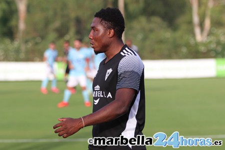 Henry Medarious también se gana la confianza del Marbella FC<br />