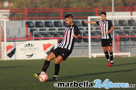 El San Pedro empieza con derrota ante un experimentadoTorre del Mar (2-0)