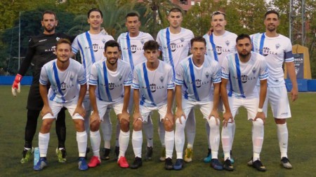 El Atlético Marbella logra ante Torrox su primer triunfo de la temporada (2-0)