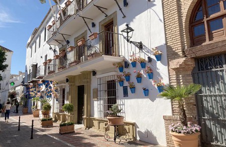 Sancionan al Ayuntamiento de Marbella por abusar del pago de horas extras