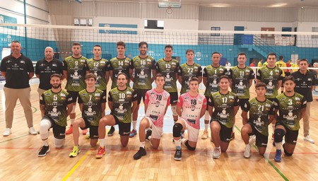 El Costa del Voley vence al Miguelturra y ya lidera en solitario la clasificación