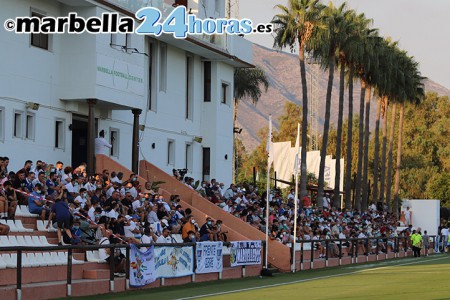 El Ayuntamiento llevará al Marbella FC a campos municipales como alternativa