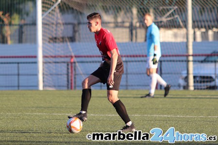 Gran partido del San Pedro para lograr puntuar en su visita al Almería B (0-0)