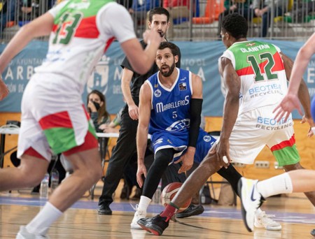 El CB Marbella encaja ante Zornotza su quinta derrota de la temporada (68-81)