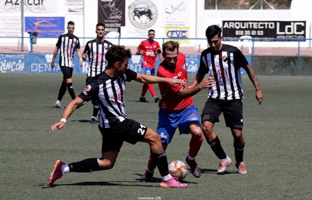 Dos triunfos para San Pedro y Torre del Mar, y un empate, en sus duelos previos