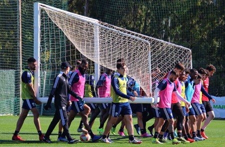 El Marbella FC quiere volver "a ser lo que hemos sido en nuestro campo"