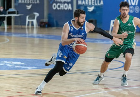 El CB Marbella culmina su mala temporada con el descenso a Liga EBA