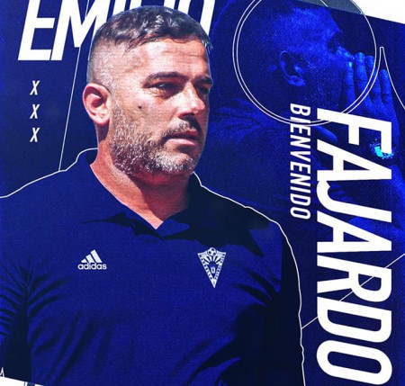 Buena acogida de la afición del Marbella al fichaje de Emilio Fajardo