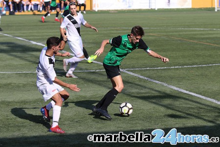 El marbellí Mario Torres da el salto a 3ª RFEF de la mano del Huétor Vega