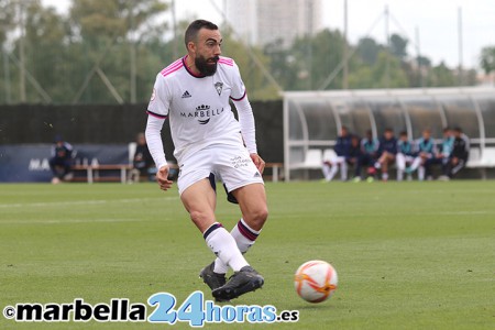 Carlos de Lerma inicia el capítulo de renovaciones en el Marbella FC