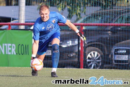 Antonio Izquierdo, primer renovado del San Pedro para la nueva temporada