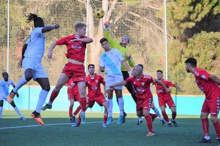 Seis puntos de sanción al Atlético Marbella por alineación indebida