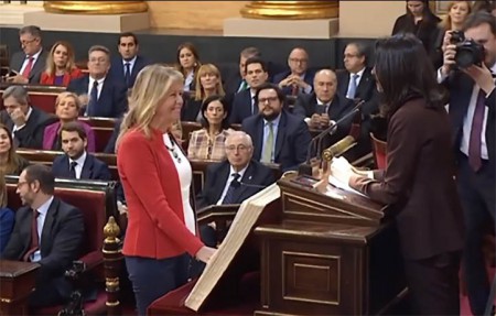 Muñoz actualiza en el Senado su patrimonio tras ser pillada sin hacerlo