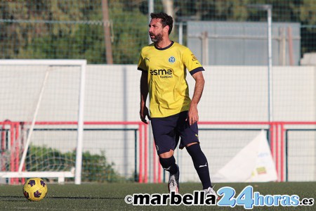 El defensa Chaves y el portero Javi también renuevan con el FC Marbellí