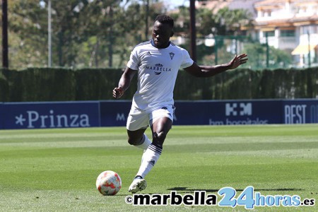 El héroe del ascenso Clyde Essomba no seguirá en el Marbella FC