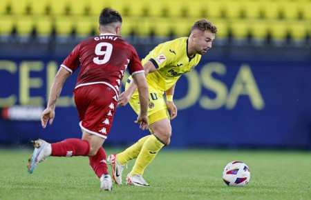 Javi Ontiveros marca con el Villarreal B por cuarta jornada consecutiva