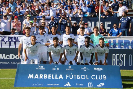 El Marbella se abona a los goles tardíos para destacarse en el liderato del grupo