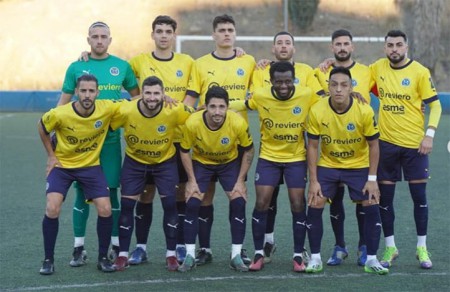 El FC Marbellí despide el año con una inesperada derrota en casa (1-2)