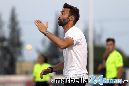 Beltrán, técnico del Marbella FC: "En las últimas jornadas no nos está llegando"