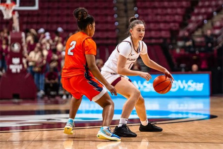 Carla Viegas no para de crecer en su primera temporada en la NCAA