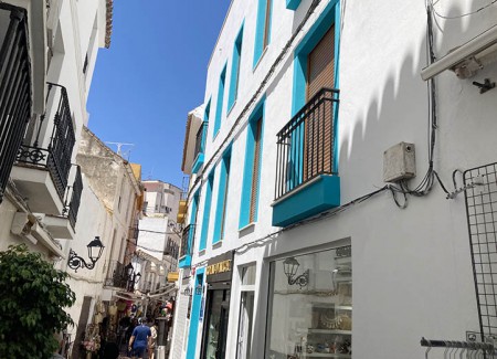 Marbella sigue sin limitar los pisos turísticos mientras Málaga ya actúa