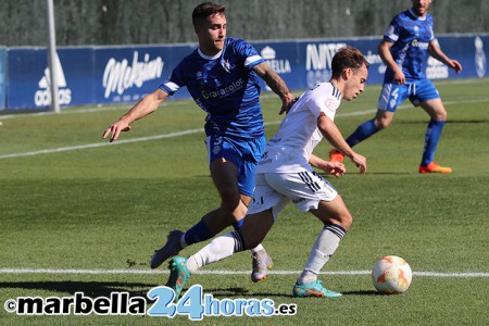 El extremo Julio Delgado tampoco seguirá en el Marbella de la 2024/25