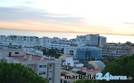 IU defiende el derecho al acceso a una vivienda digna en Marbella