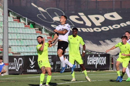 El Marbella FC ficha a Luis Acosta para las dos próximas temporadas