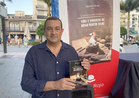 Agustín Rivas presenta en San Pedro Alcántara su primera novela histórica