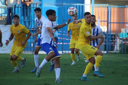 El FC Marbellí suma en Motril su segunda derrota consecutiva (2-0)