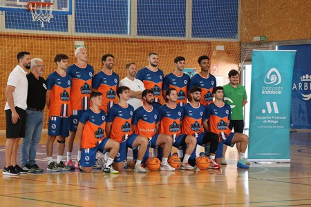 Primera derrota de la temporada del Hospital Ochoa CB Marbella en La Línea