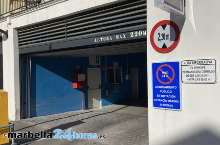 Caos en el parking Doha de Marbella a la espera de la privatización